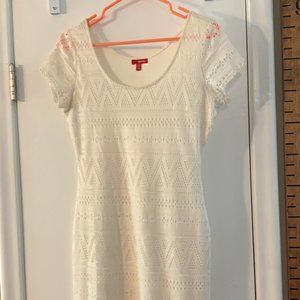 Cream Lacey Form Fitting Dress